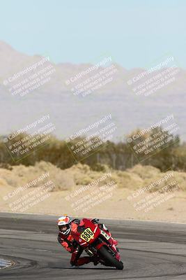 media/Dec-07-2025-CVMA (Sun) [[3e7d2de5dc]]/Race 9-Formula UL Shootout/